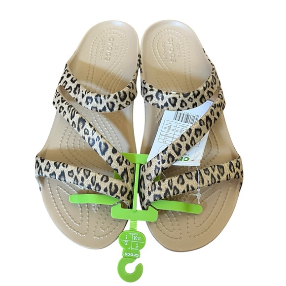 Crocs Kade II  Leopard Print Sandals Women’s Size 7 New - Picture 1 of 5